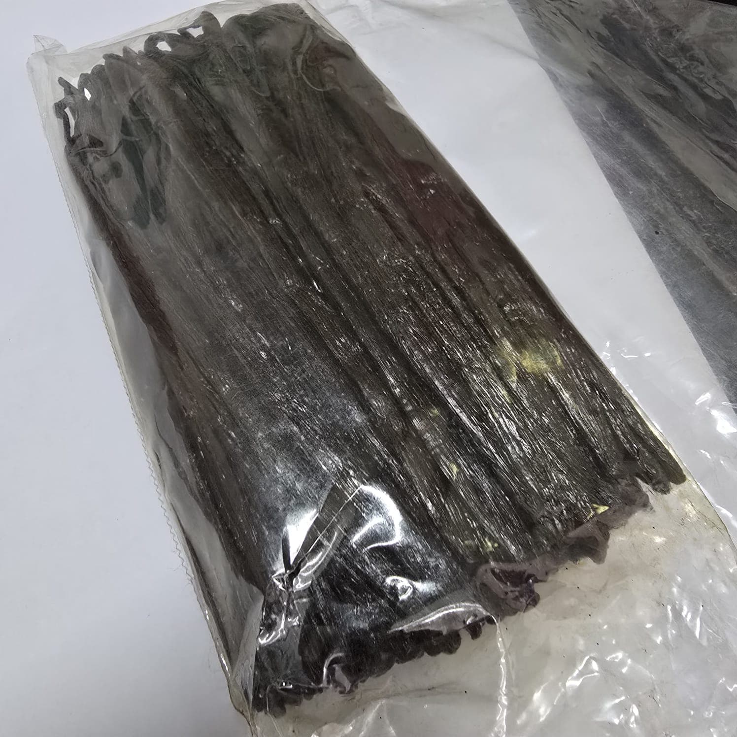 Vacuum-packed vanilla beans in export packaging — THS IMPEX bulk vanilla export from India